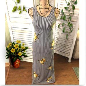 🌺Long Pinstriped Stretch Fit Maxi Dress